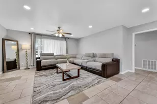 822 Dutch St, Deer Park, TX 77536 - Photo 6