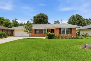 4114 Sarong Dr, Houston, TX 77025 - Photo 2