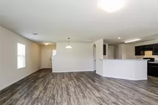 10118 10118 Dr, Houston, TX 77044 - Photo 4