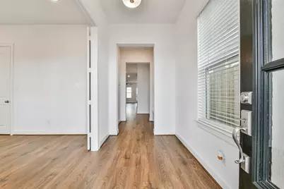 2511 S Houston Avenue, Pearland, TX 77581 - Photo 4