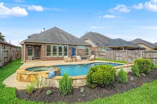 27234 Aspen Falls Ln, Fulshear, TX 77441 - Photo 2