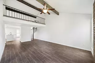 8628 Maplecrest Dr, Houston, TX 77099 - Photo 6