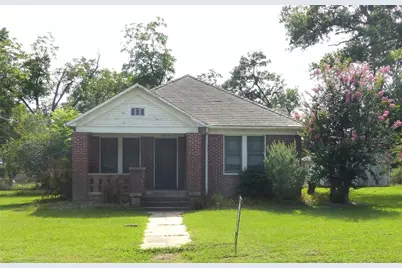 408 North Meyer Street, Sealy, TX 77474 - Photo 1