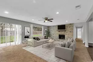8406 Daycoach Ln, Houston, TX 77064 - Photo 4