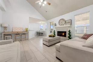 3226 Royal Palm Dr, Mont Belvieu, TX 77523 - Photo 4