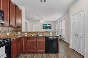 21554 Rainfall Park Dr, Spring, TX 77388 - Photo 10