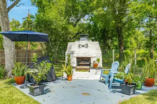 121 Stucker Ln, West Columbia, TX 77486 - Photo 14