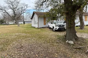 621 S Iowa, La Porte, TX 77571 - Photo 6