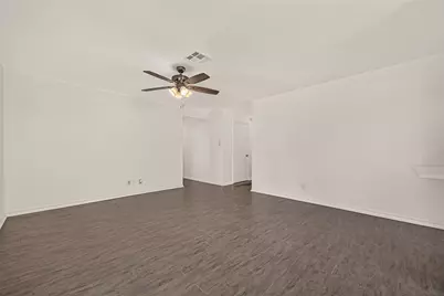 11819 S Evelyn Circle, Houston, TX 77071 - Photo 8