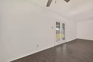 11819 S Evelyn Cir, Houston, TX 77071 - Photo 12