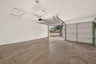 11819 S Evelyn Cir, Houston, TX 77071 - Photo 30