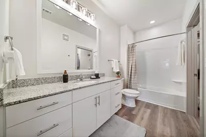 10485 League Line Rd #B2, Conroe, TX 77304 - Photo 4