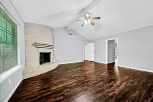 16126 La Cabana Dr, Houston, TX 77062 - Photo 8