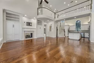 23 Watertree Dr, The Woodlands, TX 77380 - Photo 12