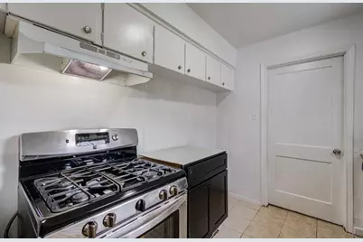 8002 Carolwood Drive, Houston, TX 77028 - Photo 12