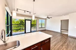 2910 Milam St St, Houston, TX 77006 - Photo 1