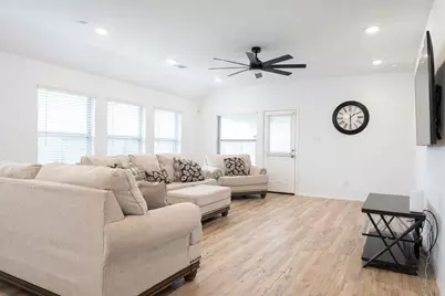 9515 Vicksburg Road, Baytown, TX 77521 - Photo 6