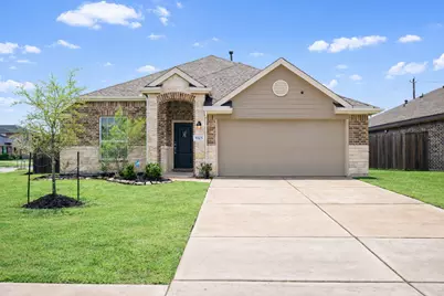 9515 Vicksburg Road, Baytown, TX 77521 - Photo 1