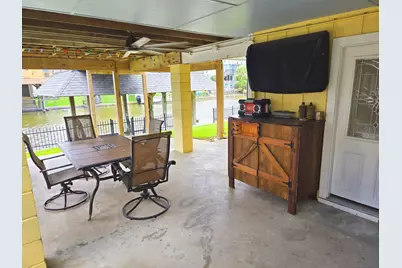 1 N Pelican Street, La Marque, TX 77568 - Photo 4