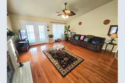 1 N Pelican Street, La Marque, TX 77568 - Photo 16