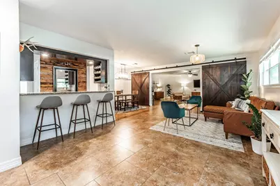 11 10th Avenue N, Texas City, TX 77590 - Photo 4