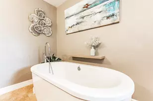 11 10th Ave N, Texas City, TX 77590 - Photo 32