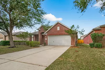 2756 Villa Bella Court, League City, TX 77573 - Photo 4
