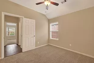 2756 Villa Bella Ct, League City, TX 77573 - Photo 20