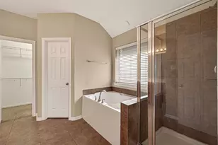 2756 Villa Bella Ct, League City, TX 77573 - Photo 30