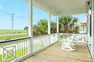 19703 Shores Dr, Galveston, TX 77554 - Photo 14