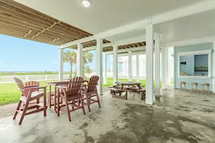 19703 Shores Dr, Galveston, TX 77554 - Photo 20