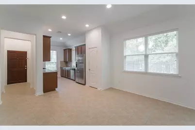 3 Canterborough Place, Tomball, TX 77375 - Photo 6