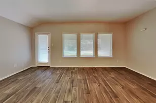 7139 St Kitts Dr, Conroe, TX 77304 - Photo 2