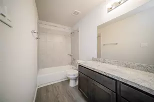 219 Blue Crane St, Huntsville, TX 77320 - Photo 10