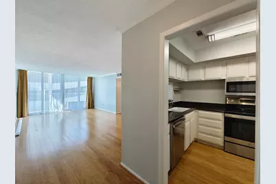 3614 Montrose Boulevard #404, Houston, TX 77006 - Photo 2