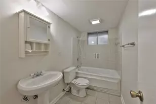 6363 French Chateau Dr, Houston, TX 77088 - Photo 20