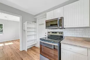 1801 55th St, Galveston, TX 77551 - Photo 16