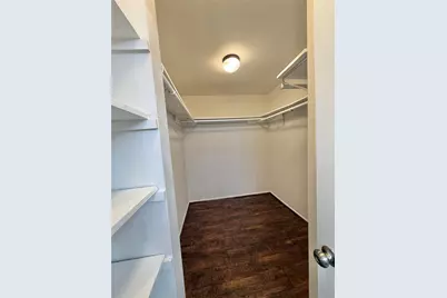 8306 Bee Meadow Lane, Houston, TX 77489 - Photo 10