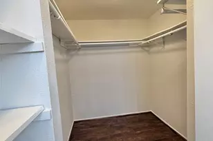 8306 Bee Meadow Ln, Houston, TX 77489 - Photo 10