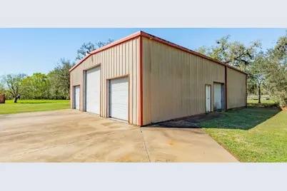 555 County Road 502A, Sweeny, TX 77480 - Photo 30