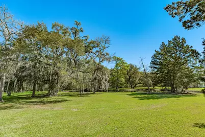 555 County Road 502A, Sweeny, TX 77480 - Photo 32