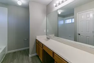 13710 Maximos Dr, Houston, TX 77083 - Photo 28