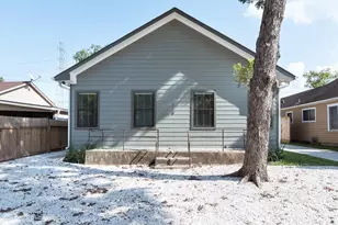 1919 Lombardy St, Houston, TX 77023 - Photo 2