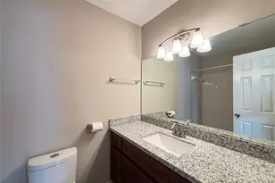 8020 Braesmain Dr, Houston, TX 77025 - Photo 20
