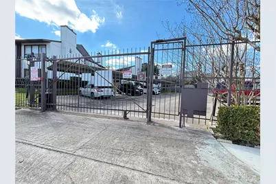 8020 Braesmain Drive #1604, Houston, TX 77025 - Photo 34