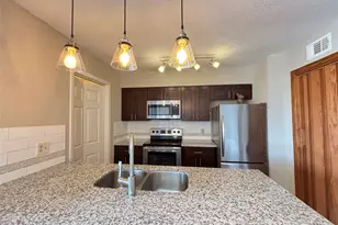 8020 Braesmain Dr, Houston, TX 77025 - Photo 12
