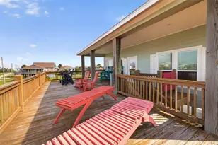 844 Eastview, Crystal Beach, TX 77650 - Photo 28