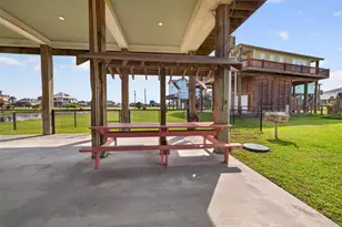844 Eastview, Crystal Beach, TX 77650 - Photo 34