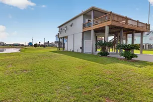 844 Eastview, Crystal Beach, TX 77650 - Photo 40