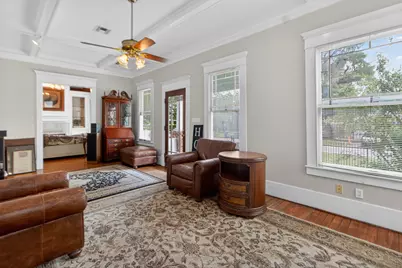 2009 Arlington Street, Houston, TX 77008 - Photo 2